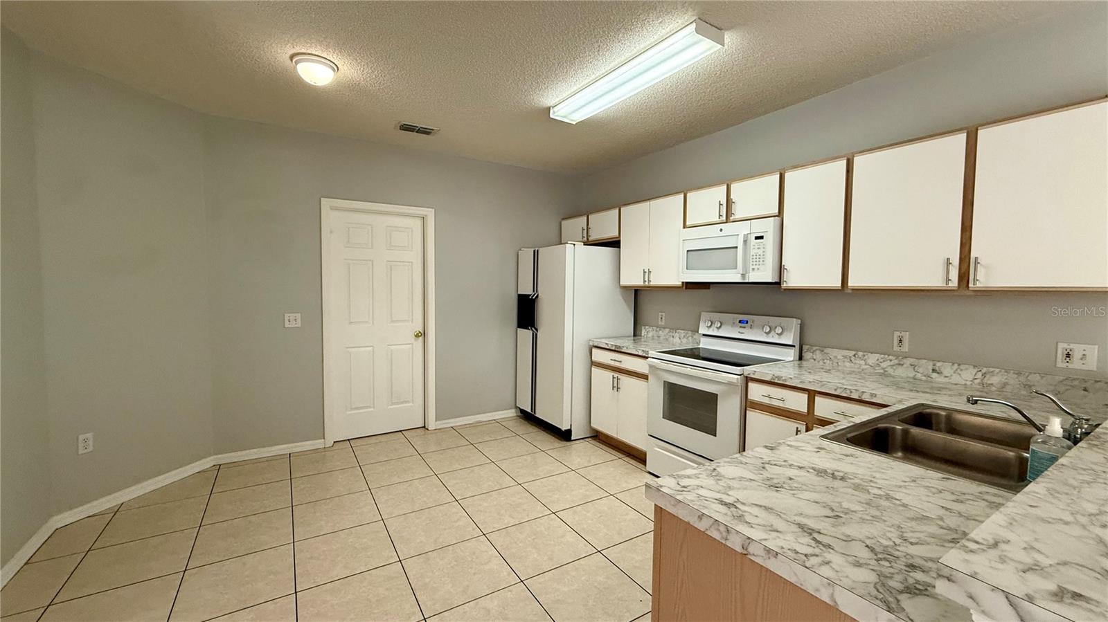 526 MARICOPA DR, KISSIMMEE, FL, 34758