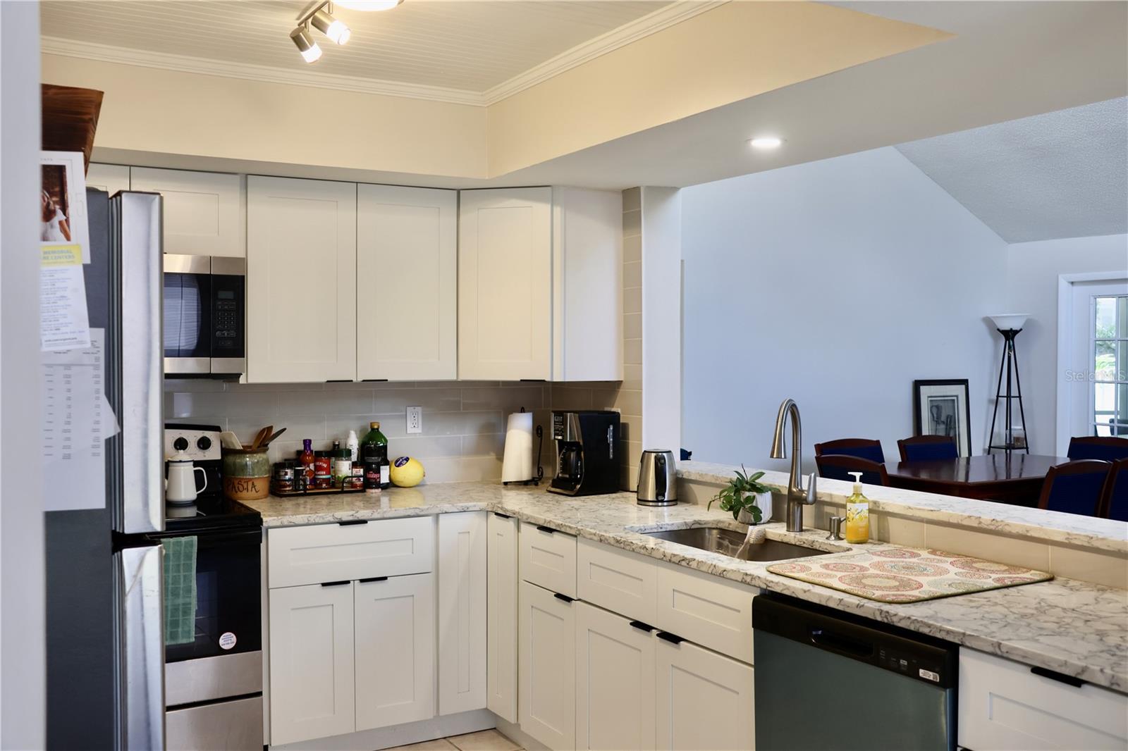 8232 COUNTRY OAKS CT, SARASOTA, FL, 34243