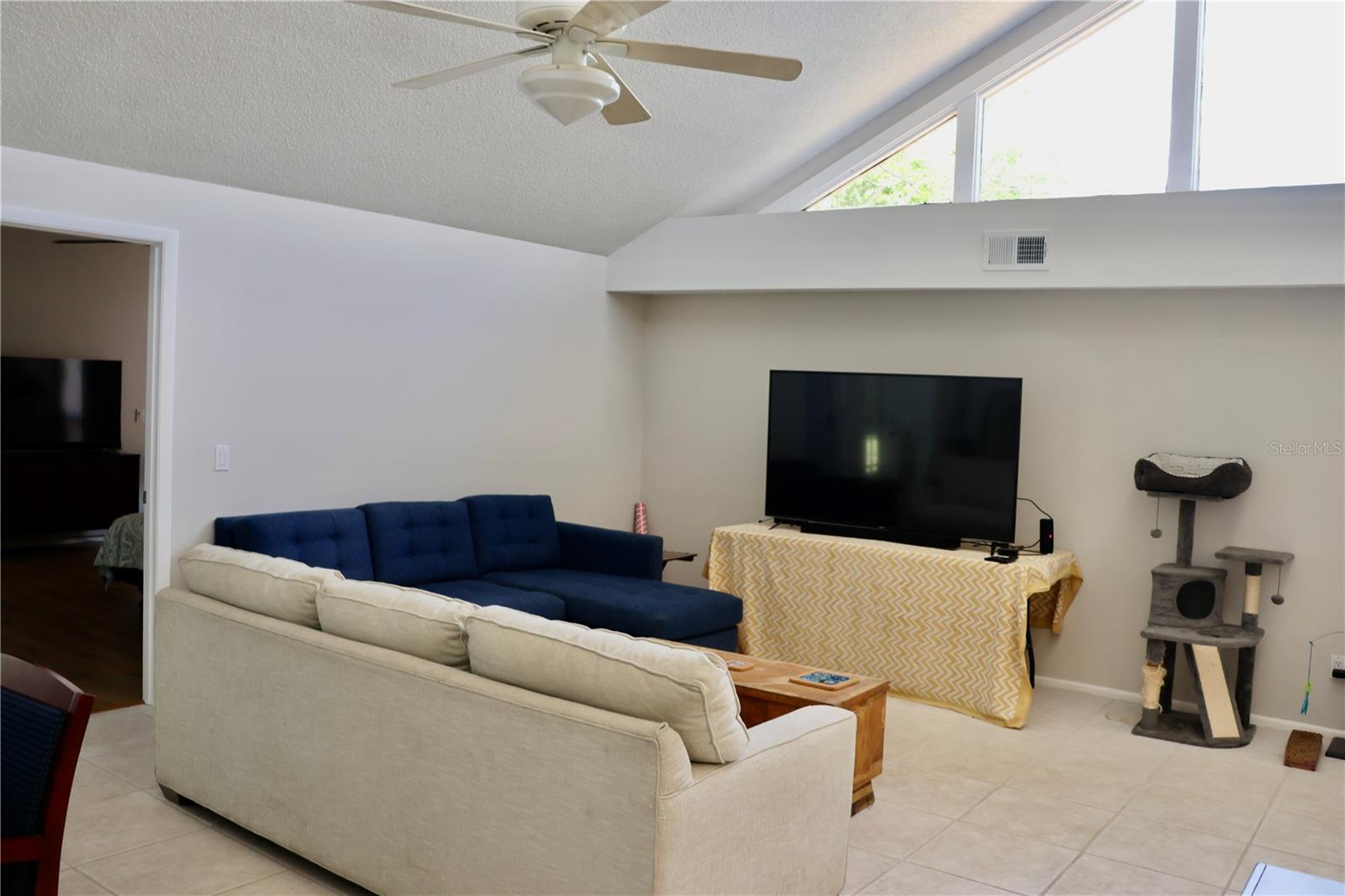 8232 COUNTRY OAKS CT, SARASOTA, FL, 34243