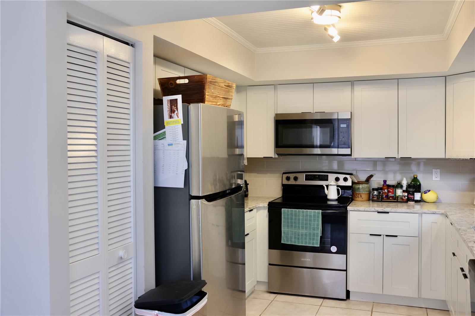 8232 COUNTRY OAKS CT, SARASOTA, FL, 34243