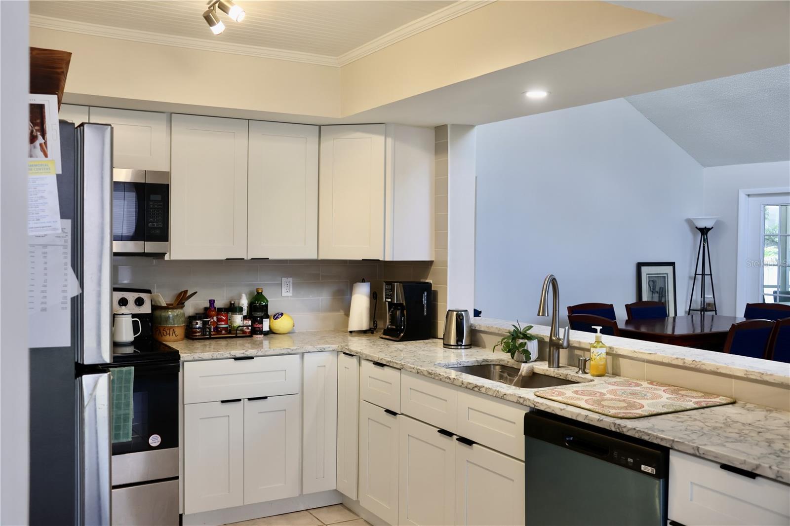 8232 COUNTRY OAKS CT, SARASOTA, FL, 34243