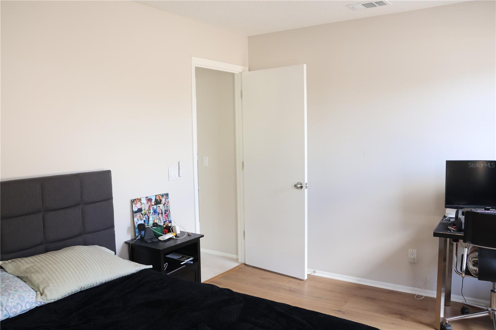 8232 COUNTRY OAKS CT, SARASOTA, FL, 34243