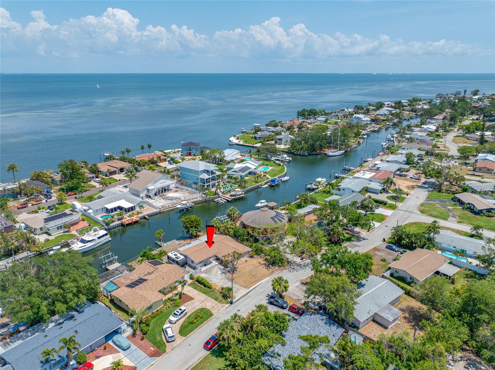 3560 BEACH DR SE, ST PETERSBURG, FL, 33705