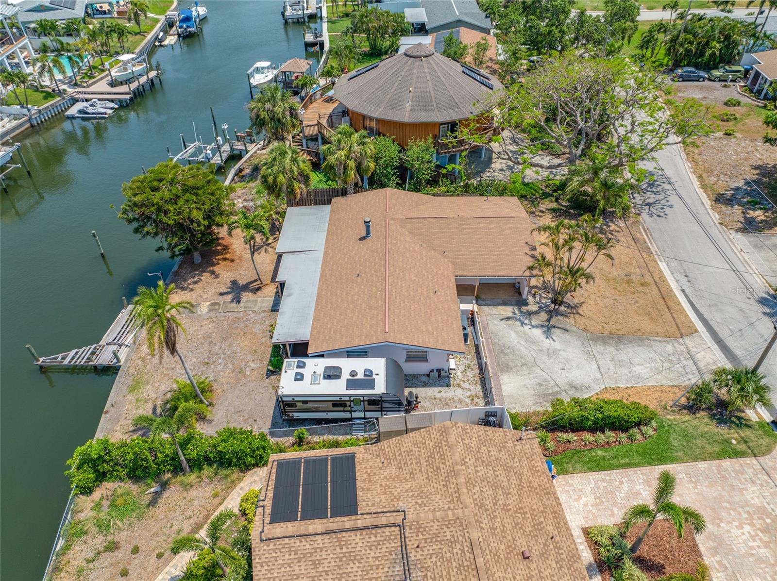 3560 BEACH DR SE, ST PETERSBURG, FL, 33705