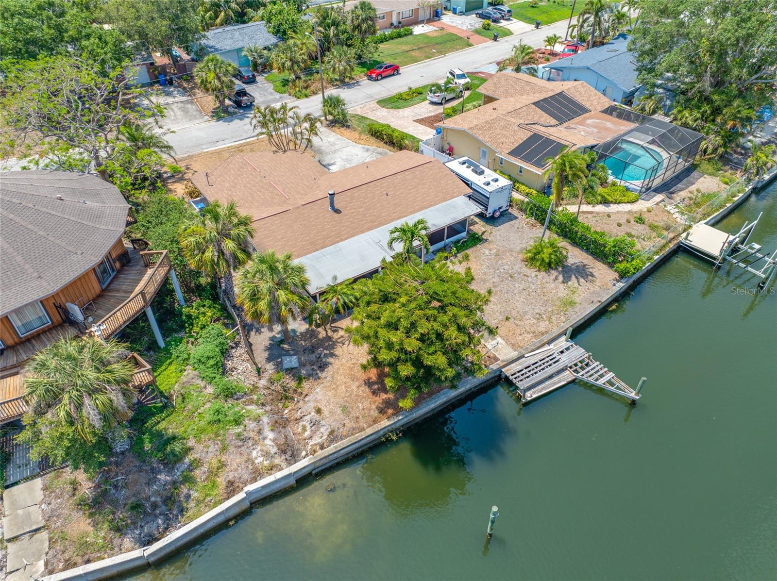 3560 BEACH DR SE, ST PETERSBURG, FL, 33705