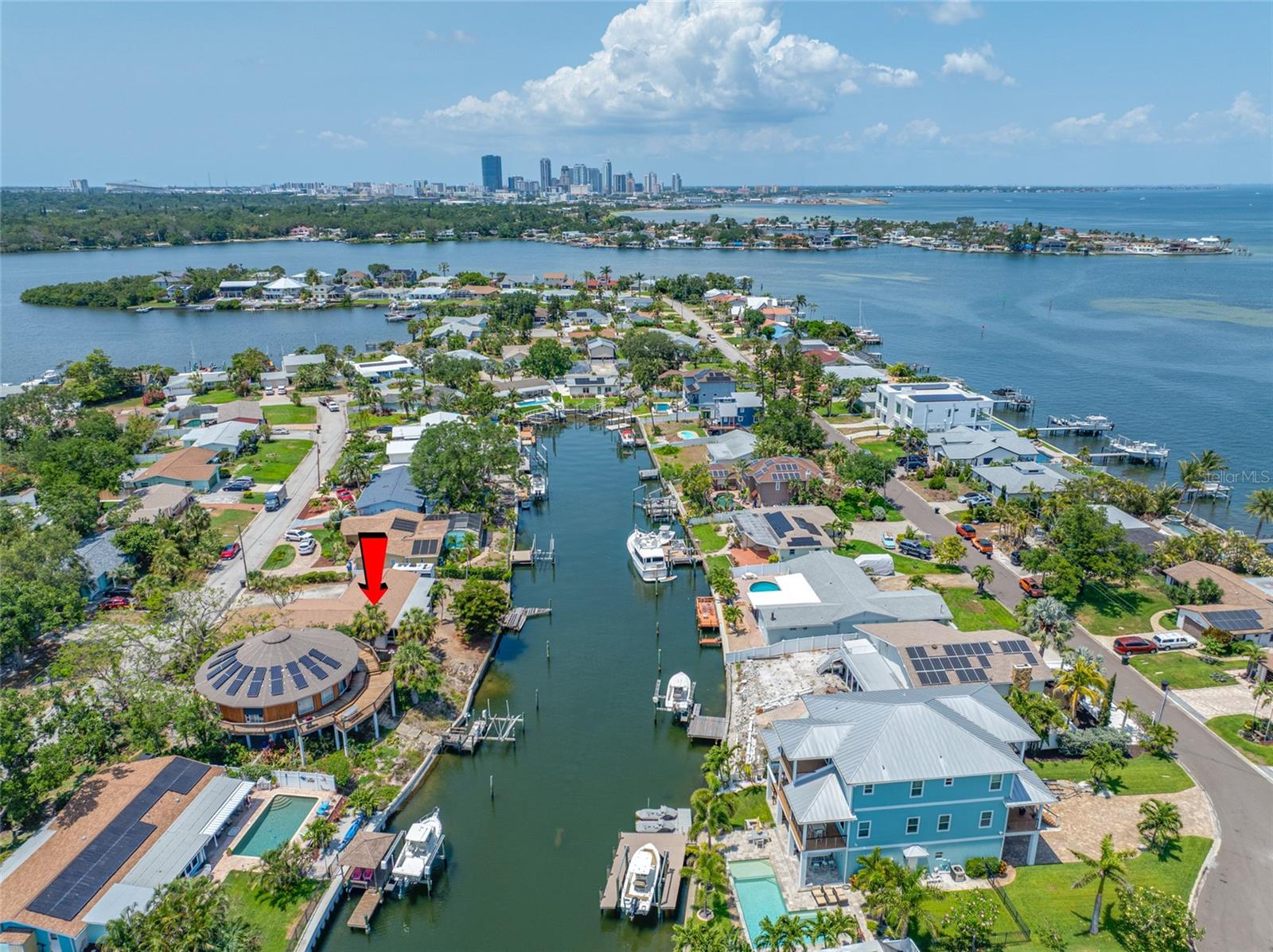 3560 BEACH DR SE, ST PETERSBURG, FL, 33705