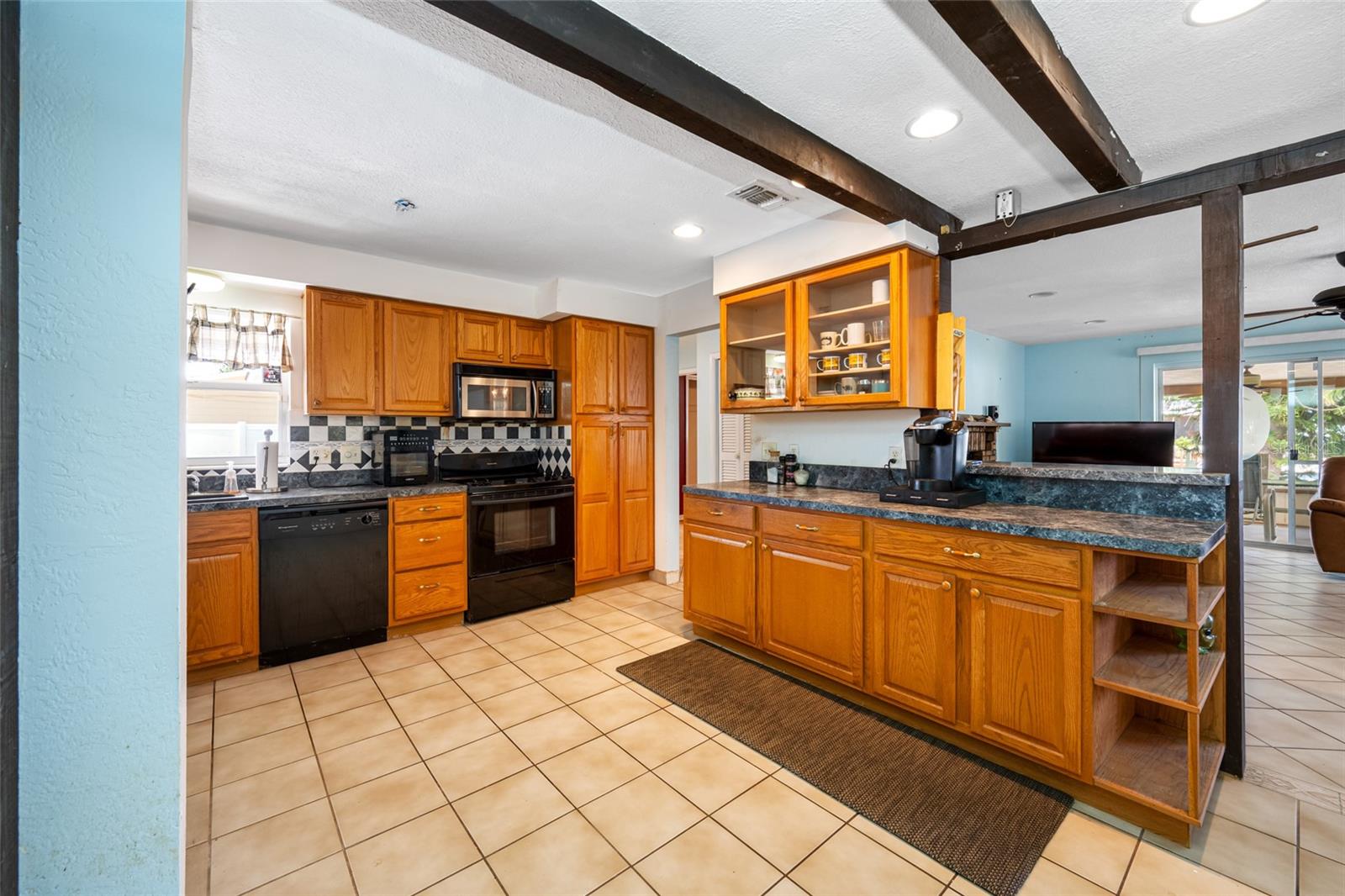 3560 BEACH DR SE, ST PETERSBURG, FL, 33705