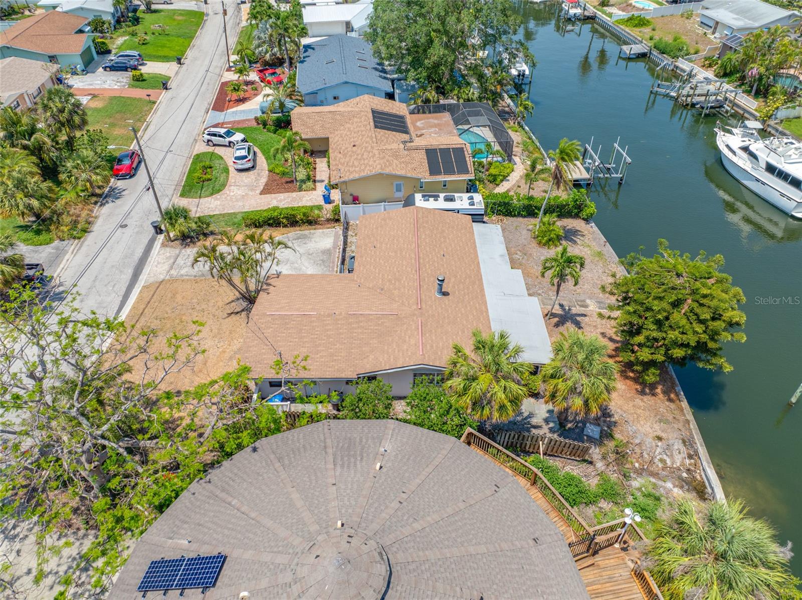 3560 BEACH DR SE, ST PETERSBURG, FL, 33705