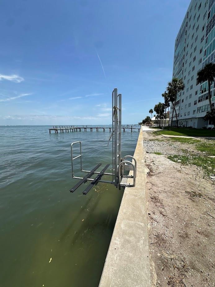 7200 SUNSHINE SKYWAY LN S #2E, ST PETERSBURG, FL, 33711