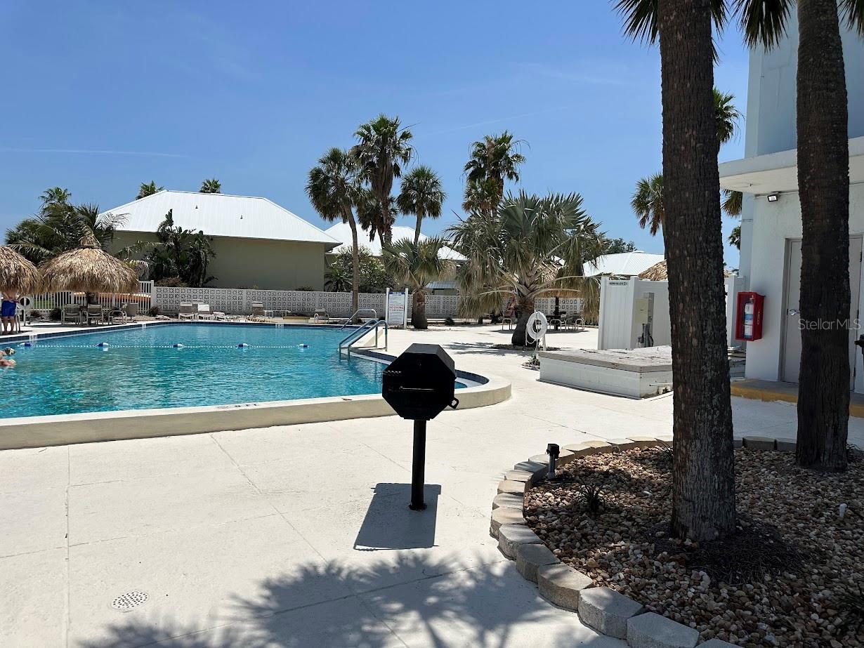 7200 SUNSHINE SKYWAY LN S #2E, ST PETERSBURG, FL, 33711