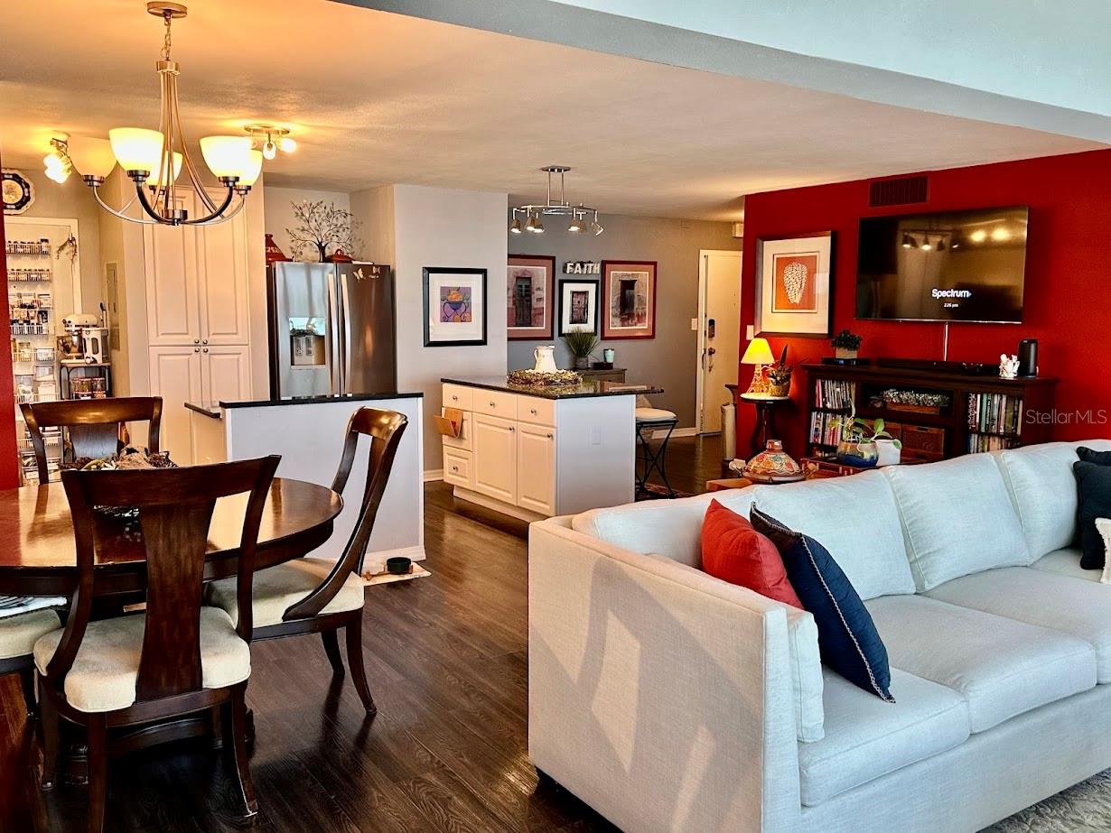 7200 SUNSHINE SKYWAY LN S #2E, ST PETERSBURG, FL, 33711