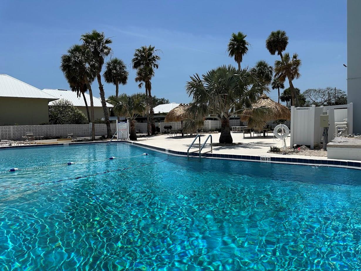 7200 SUNSHINE SKYWAY LN S #2E, ST PETERSBURG, FL, 33711