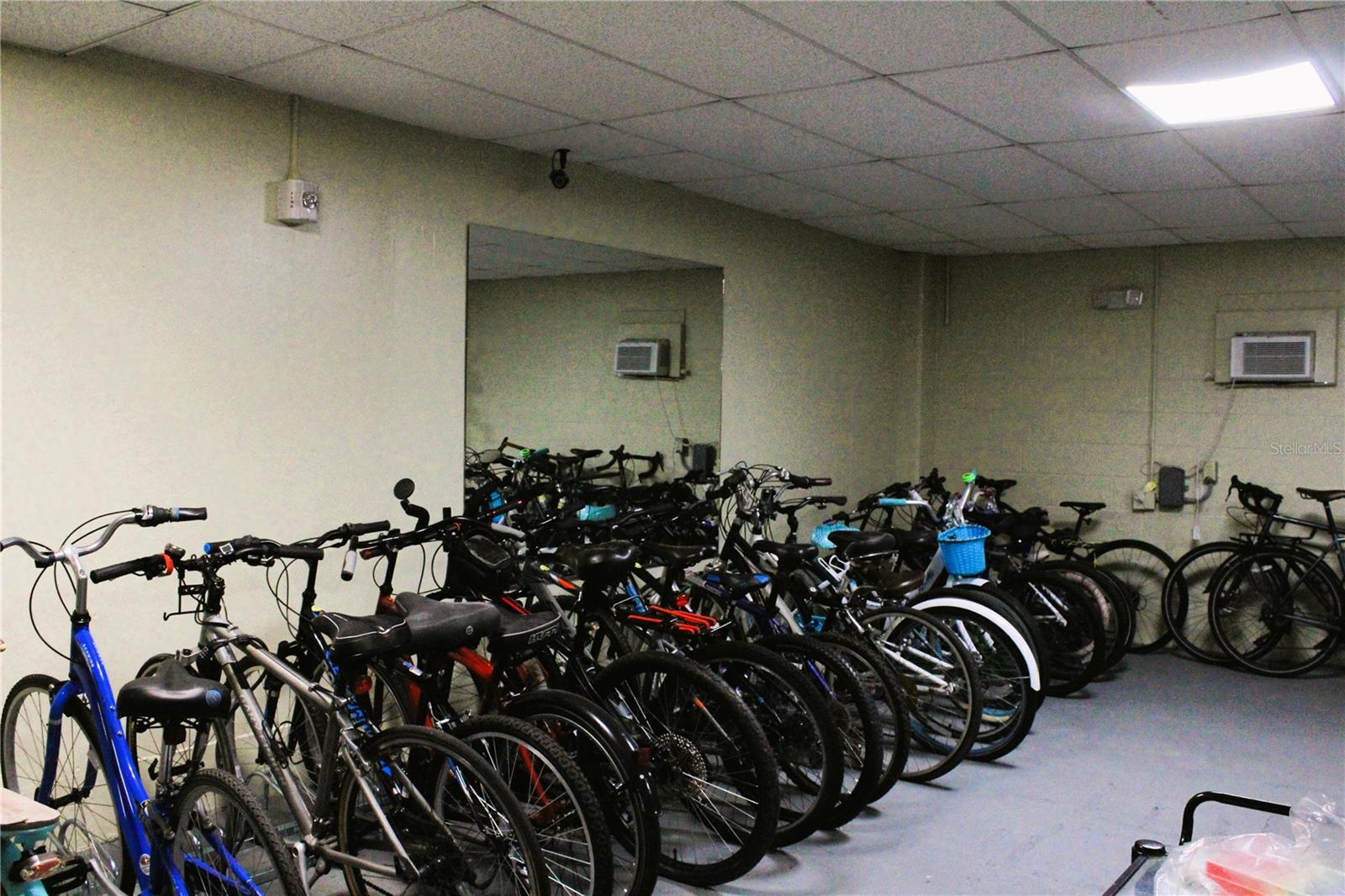 7200 SUNSHINE SKYWAY LN S #2E, ST PETERSBURG, FL, 33711