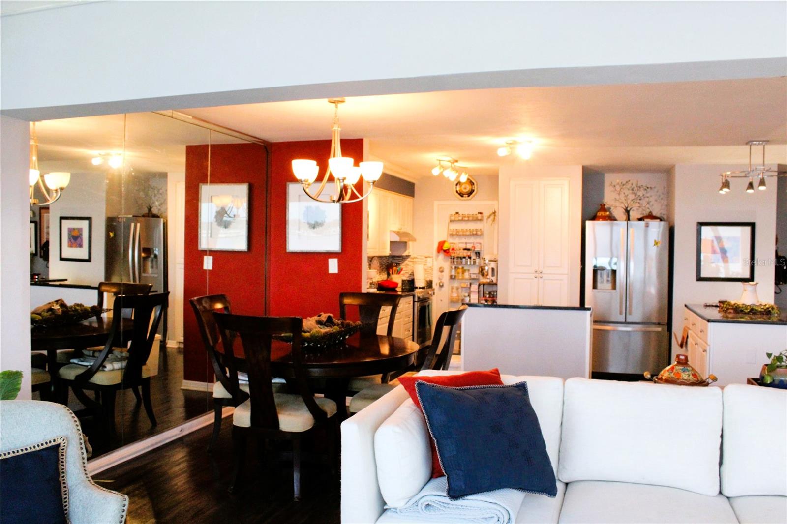 7200 SUNSHINE SKYWAY LN S #2E, ST PETERSBURG, FL, 33711