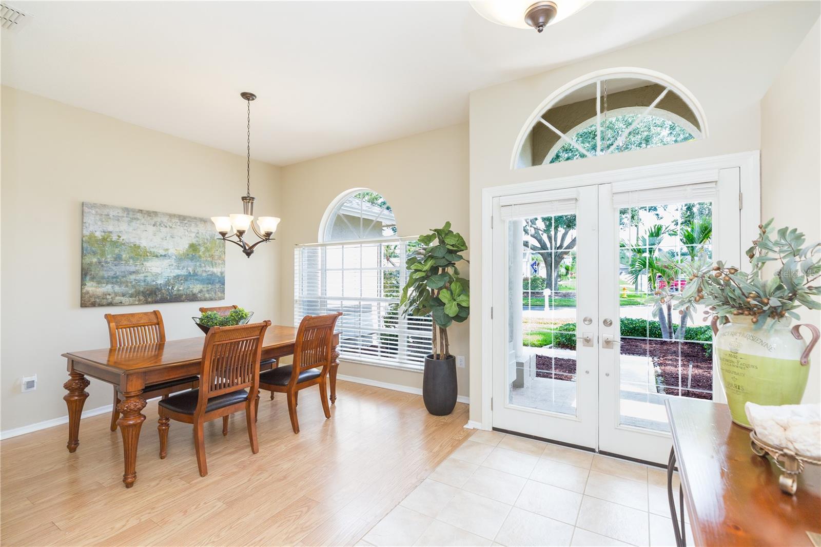 10002 COLONNADE DR, TAMPA, FL, 33647