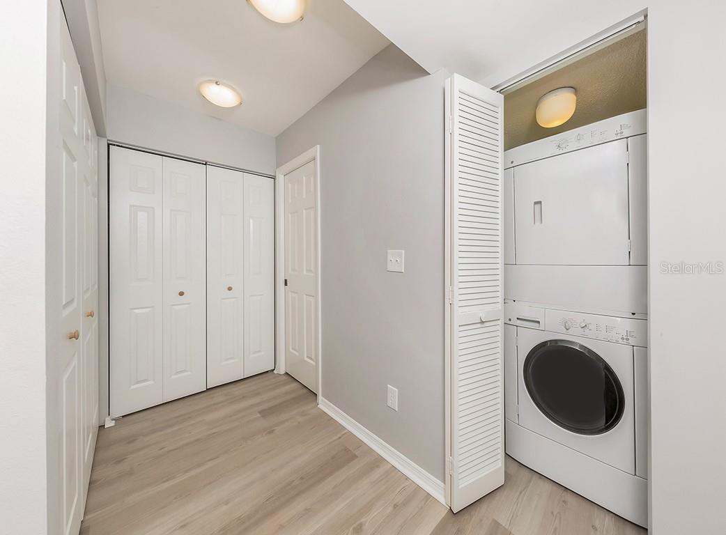 421 CERROMAR TER #471, VENICE, FL, 34293