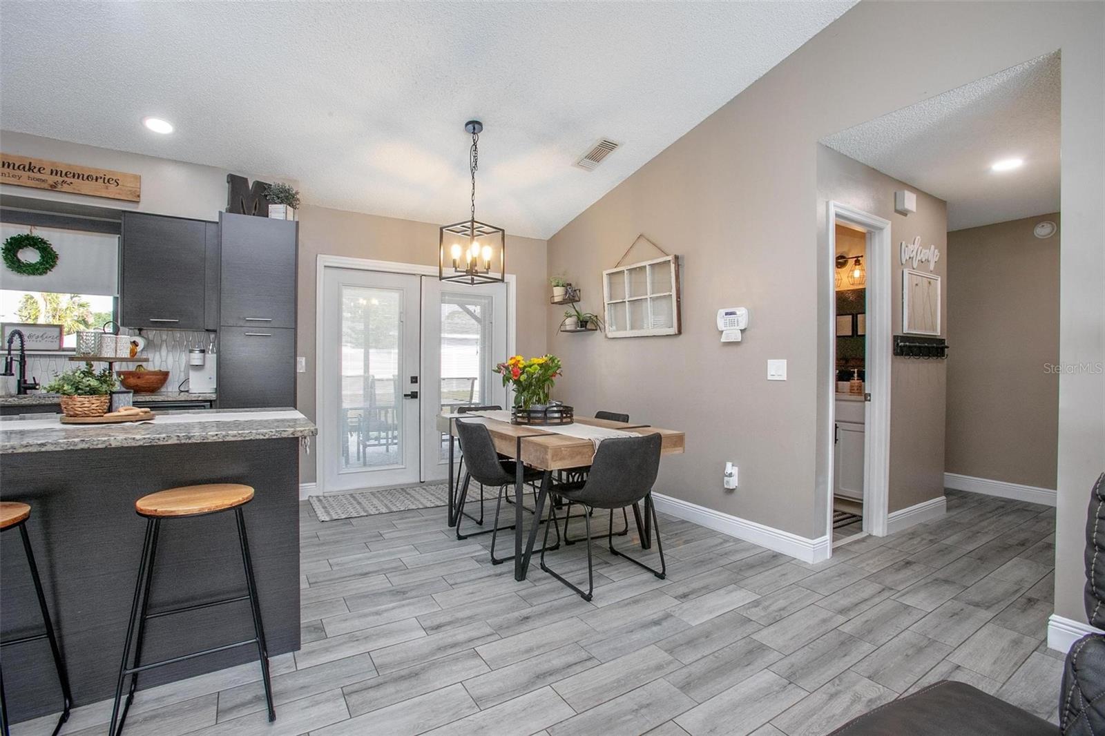 528 COURTLAND BLVD, DELTONA, FL, 32738