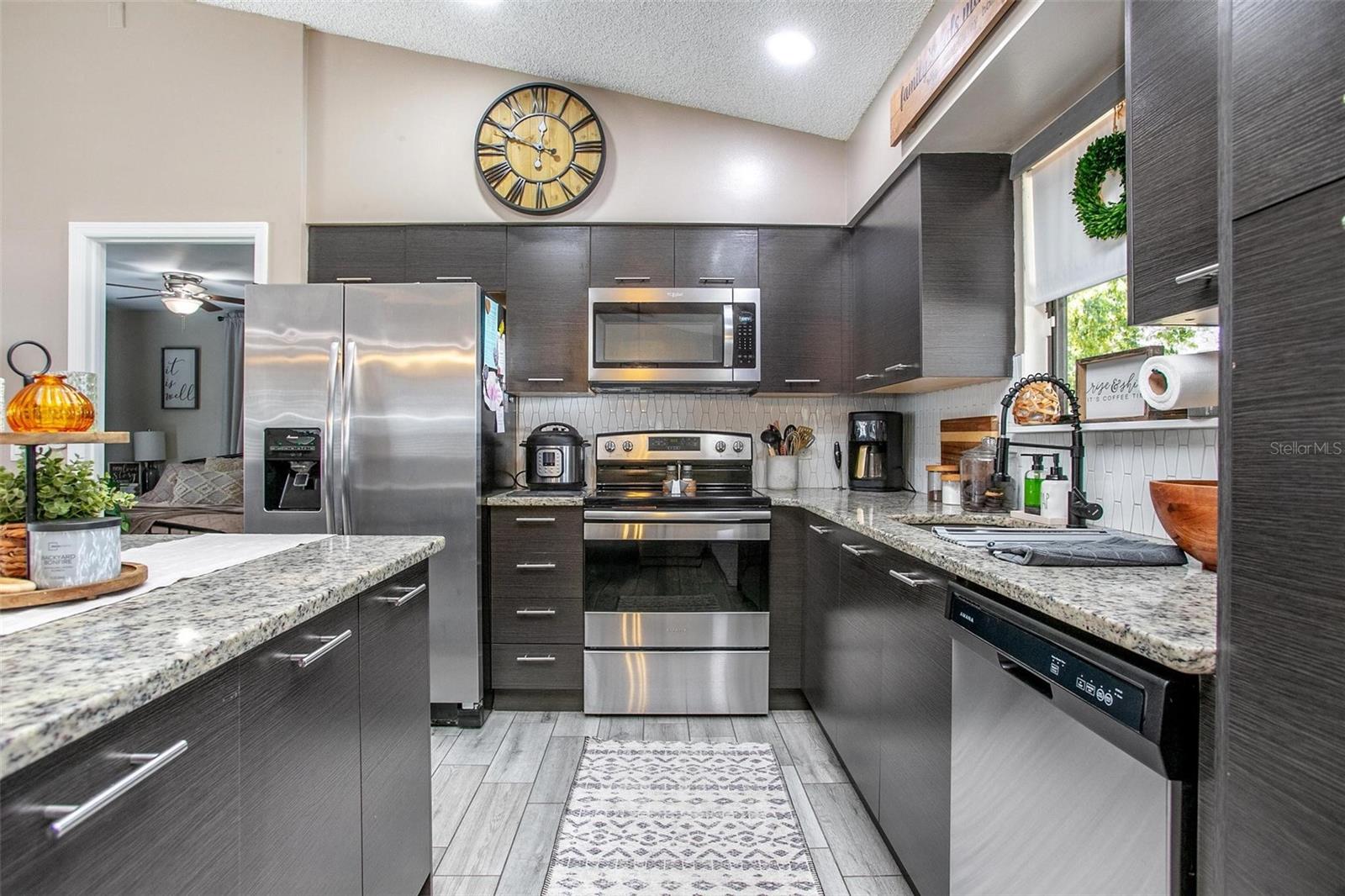 528 COURTLAND BLVD, DELTONA, FL, 32738