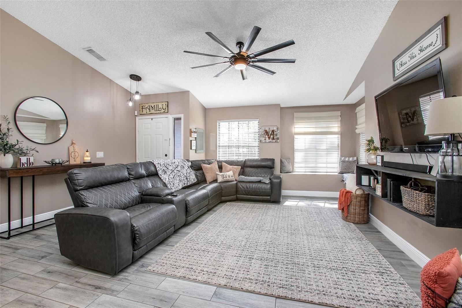 528 COURTLAND BLVD, DELTONA, FL, 32738