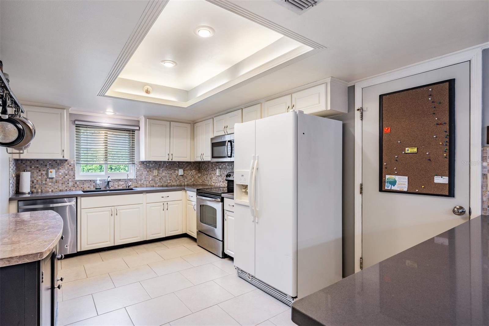 2509 LAMBDIN DR, SUN CITY CENTER, FL, 33573