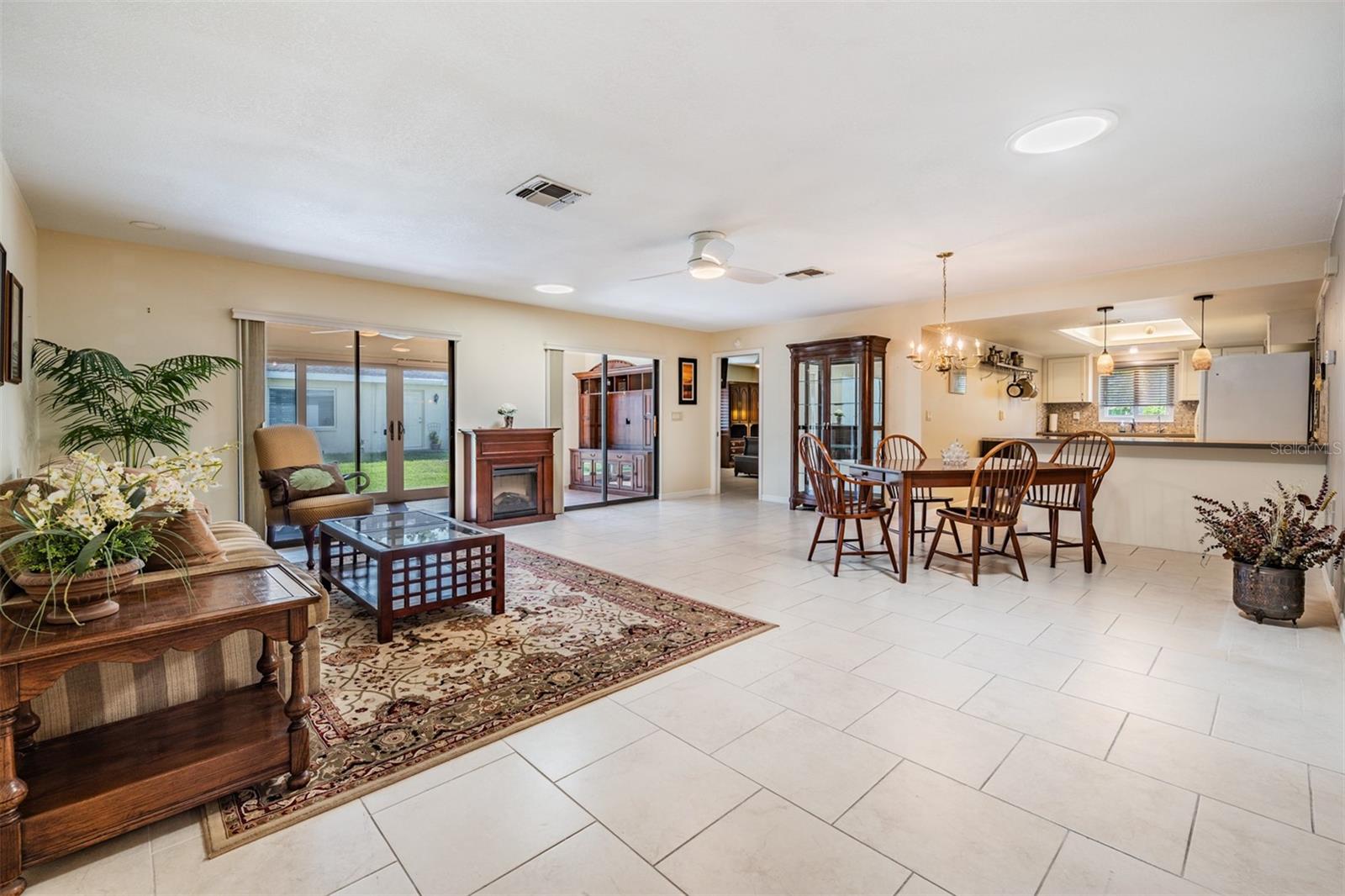 2509 LAMBDIN DR, SUN CITY CENTER, FL, 33573