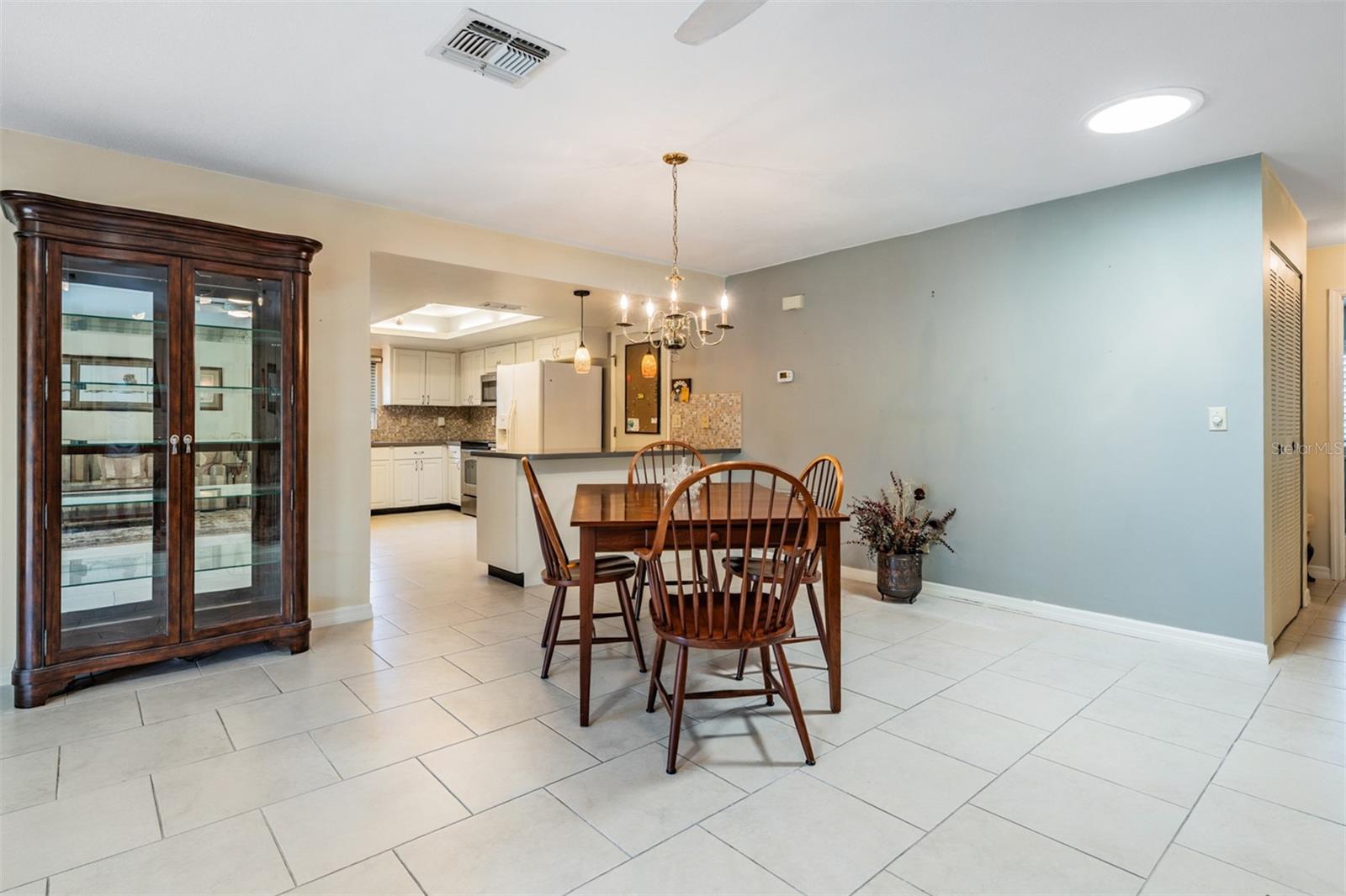 2509 LAMBDIN DR, SUN CITY CENTER, FL, 33573