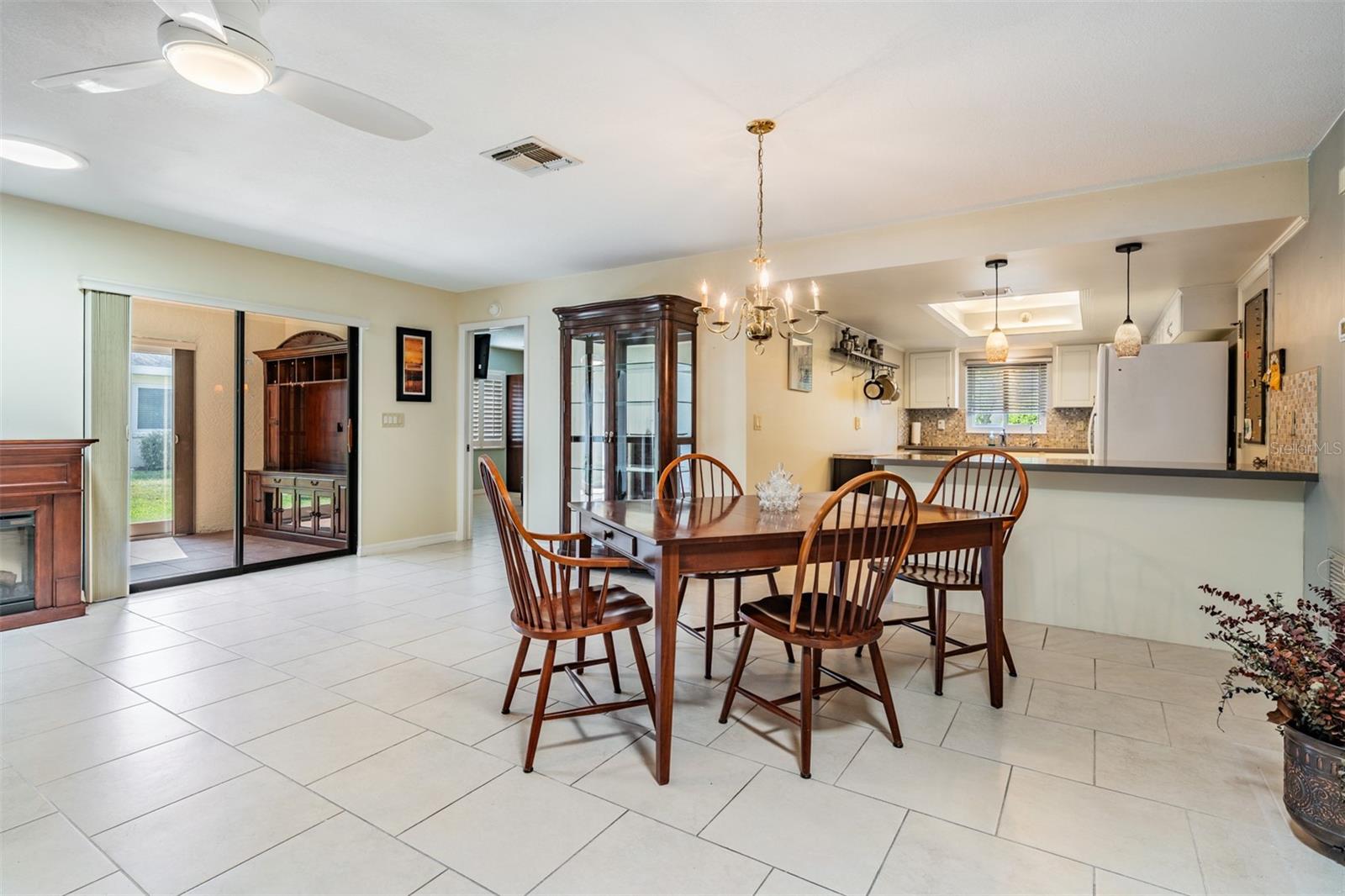 2509 LAMBDIN DR, SUN CITY CENTER, FL, 33573