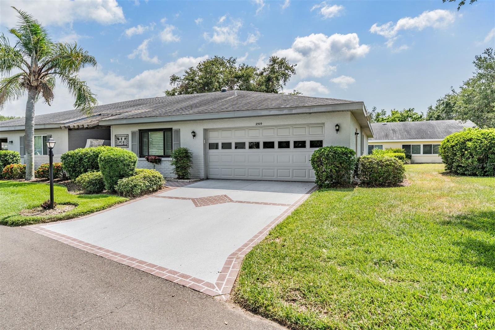 2509 LAMBDIN DR, SUN CITY CENTER, FL, 33573