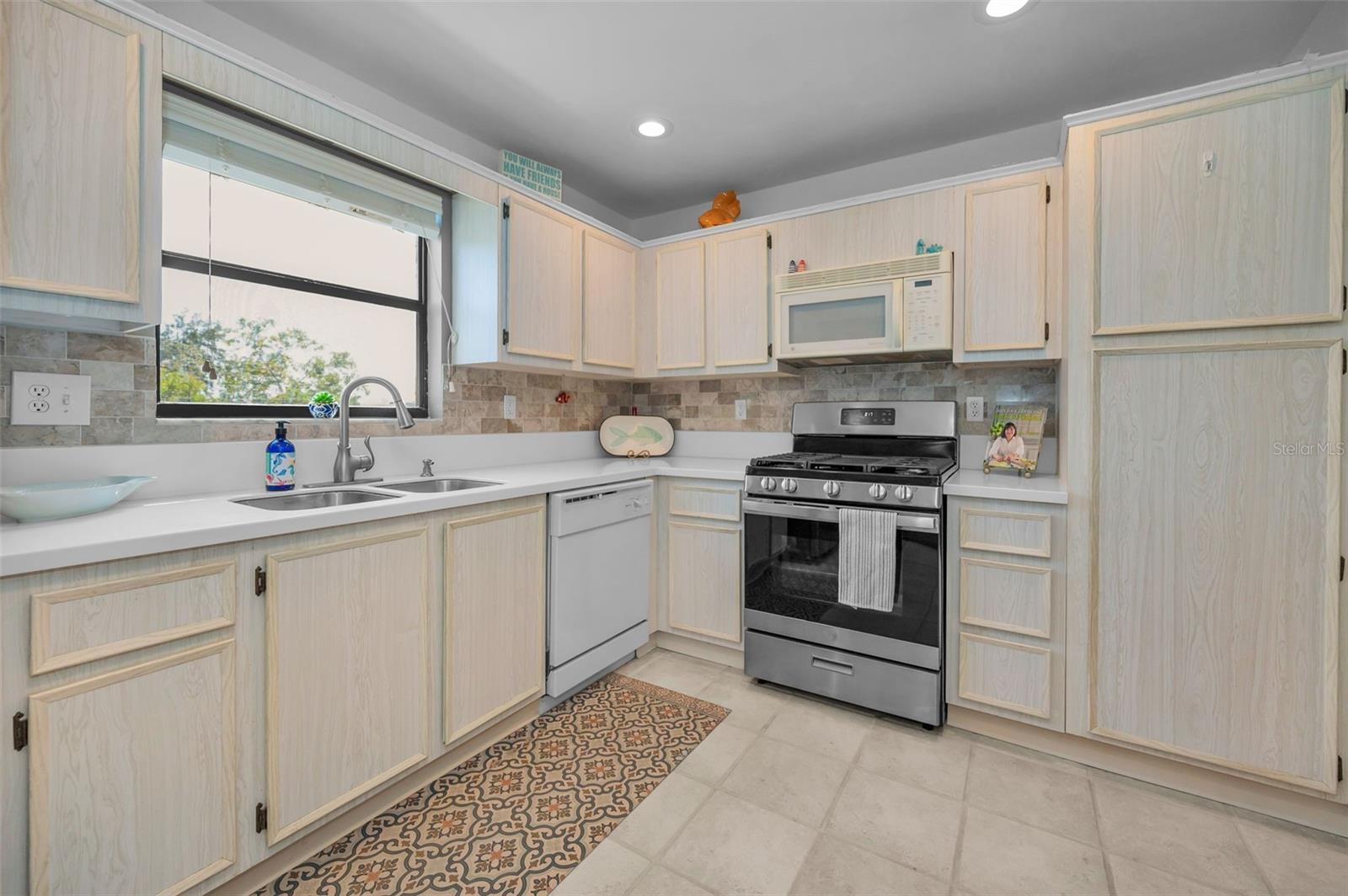 6190 80TH ST N #411, ST PETERSBURG, FL, 33709