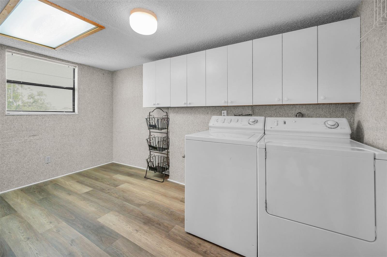 6190 80TH ST N #411, ST PETERSBURG, FL, 33709