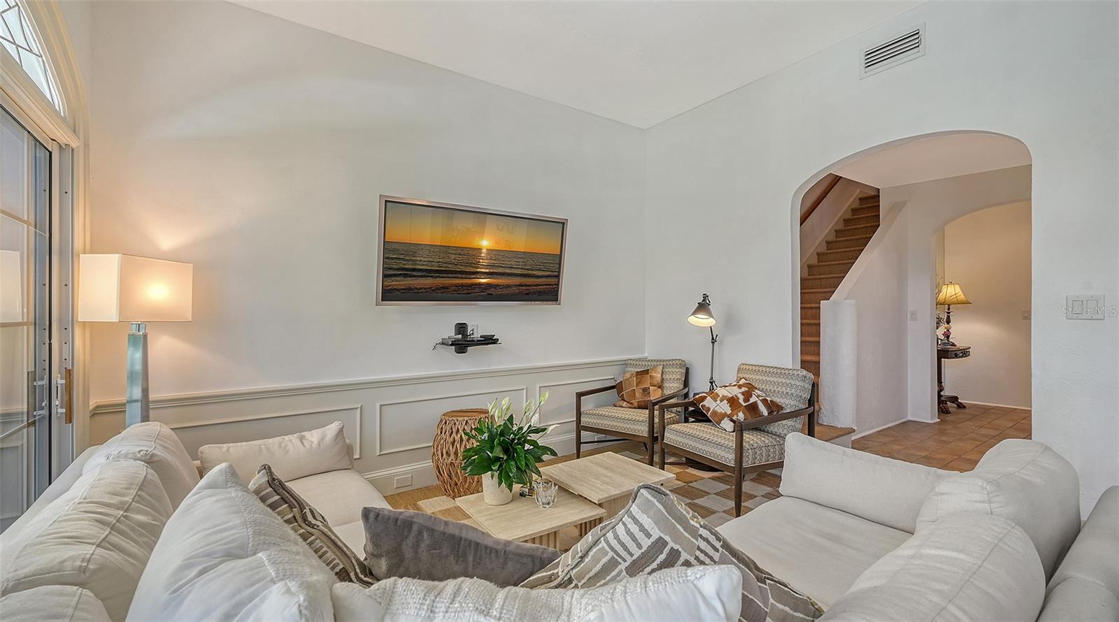 A4652332 Property Photo