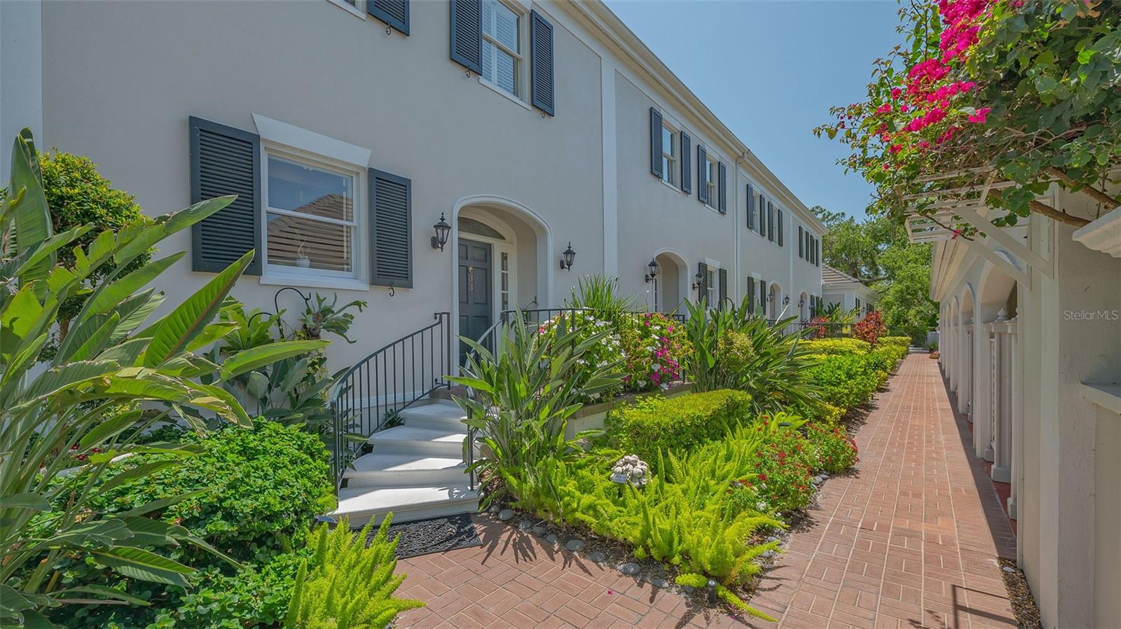 A4652332 Property Photo