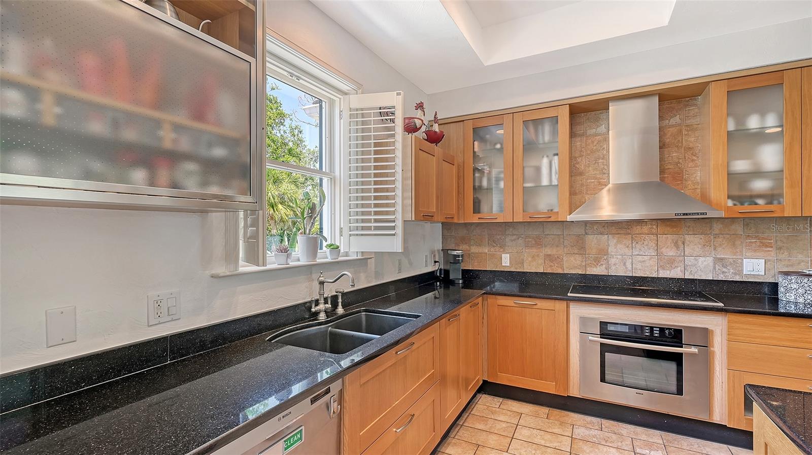 A4652332 Property Photo
