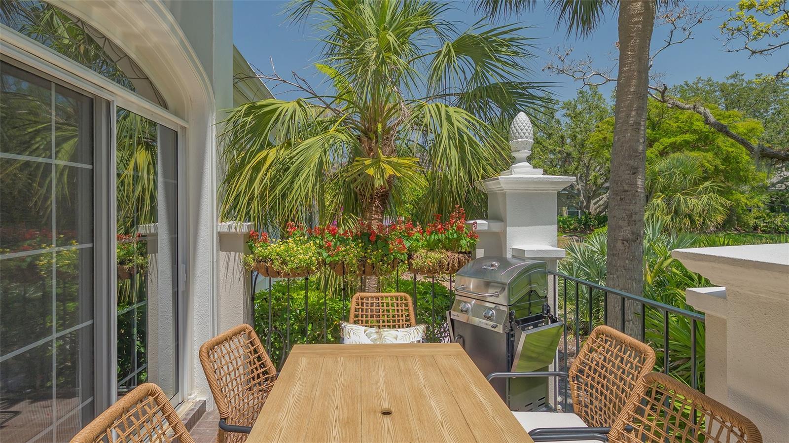 A4652332 Property Photo