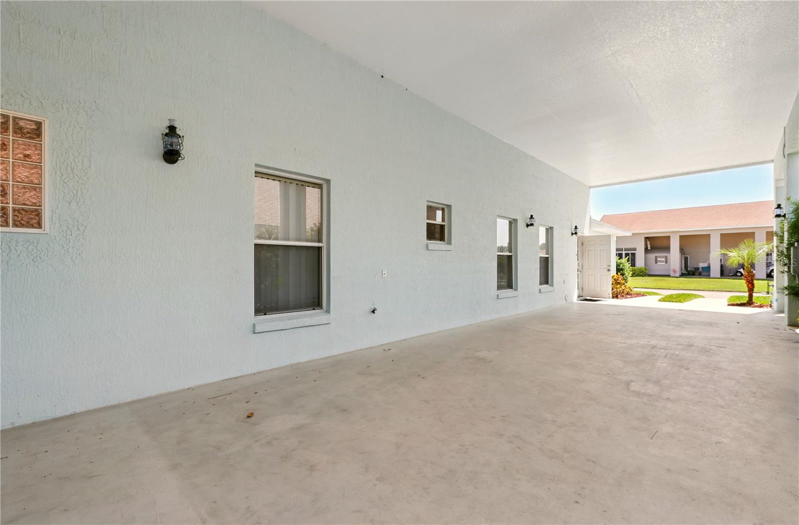 1548 CHALLENGER AVE, DAVENPORT, FL, 33897