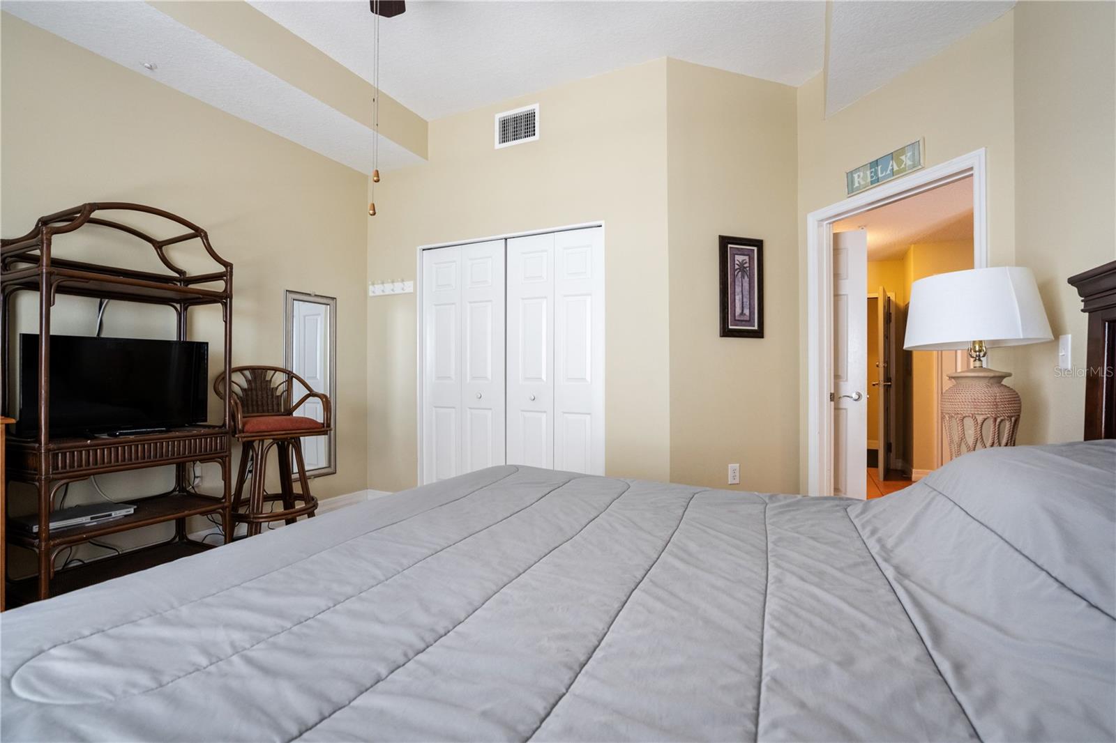 13235 GULF BLVD #402, MADEIRA BEACH, FL, 33708