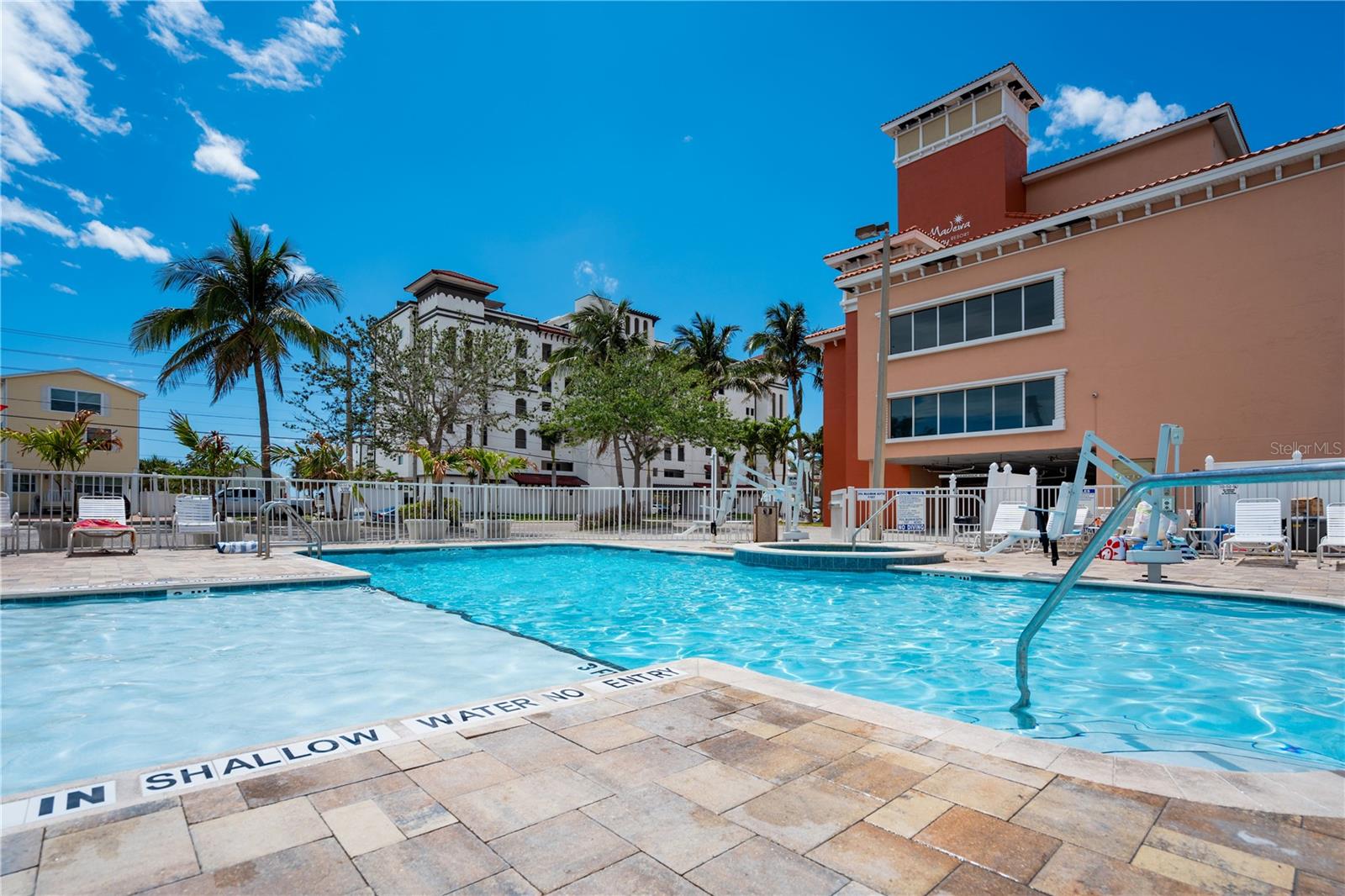 13235 GULF BLVD #402, MADEIRA BEACH, FL, 33708