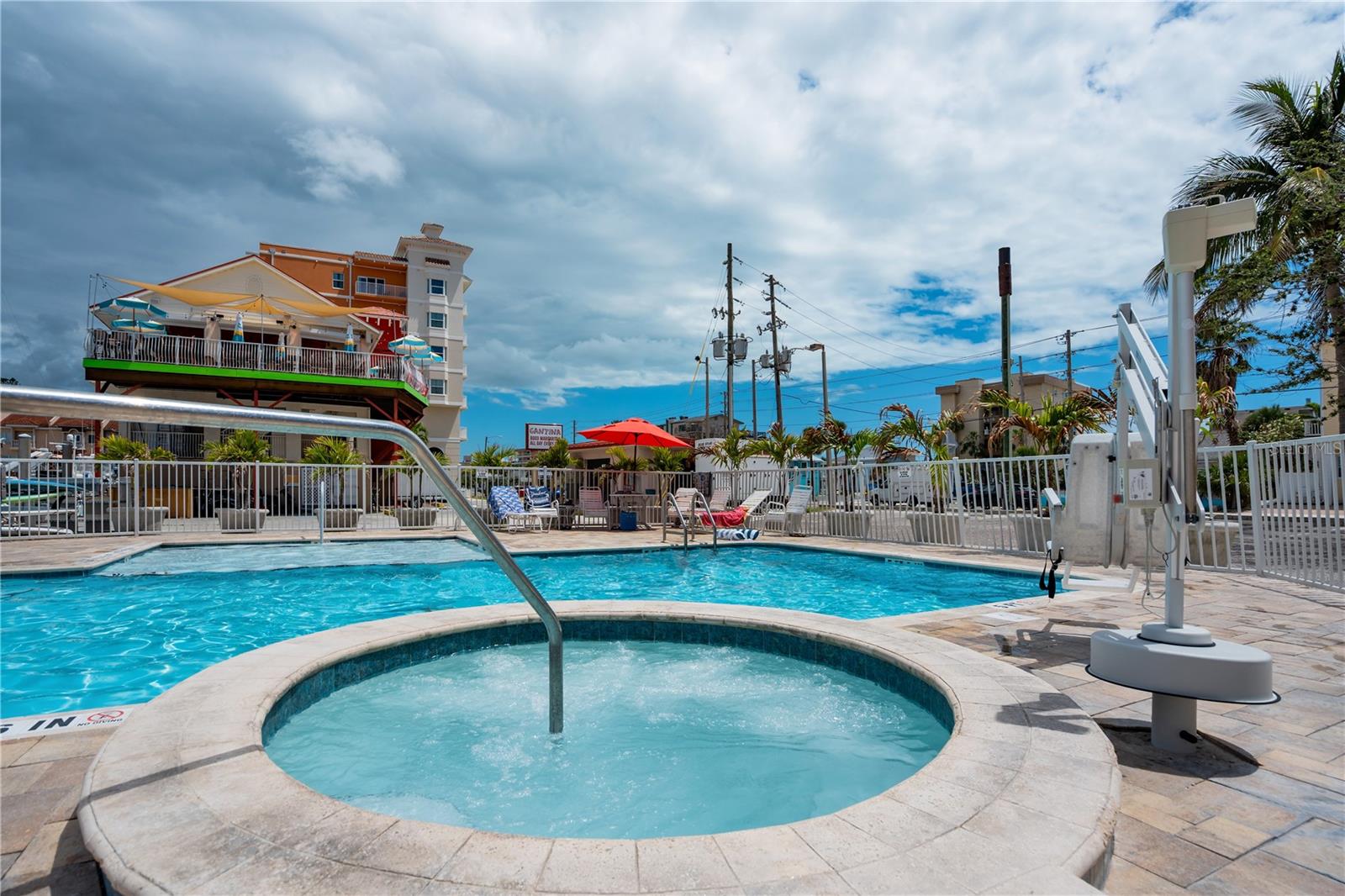 13235 GULF BLVD #402, MADEIRA BEACH, FL, 33708