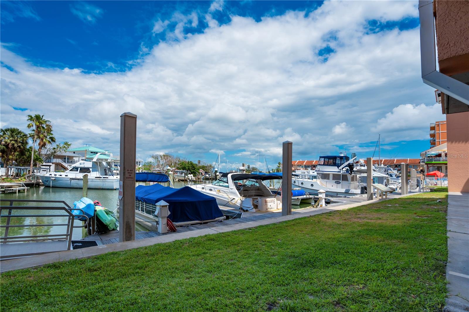 13235 GULF BLVD #402, MADEIRA BEACH, FL, 33708