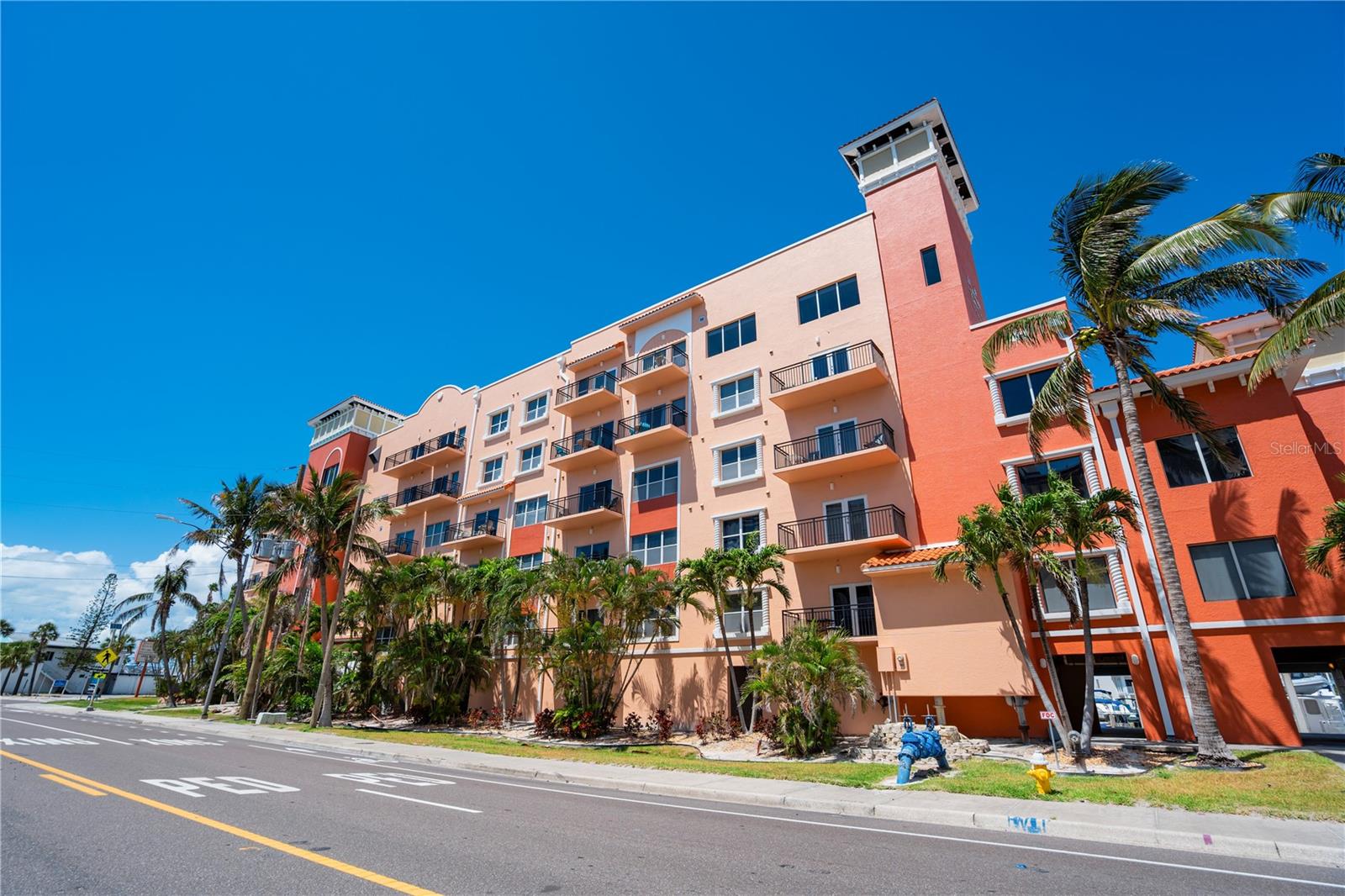 13235 GULF BLVD #402, MADEIRA BEACH, FL, 33708