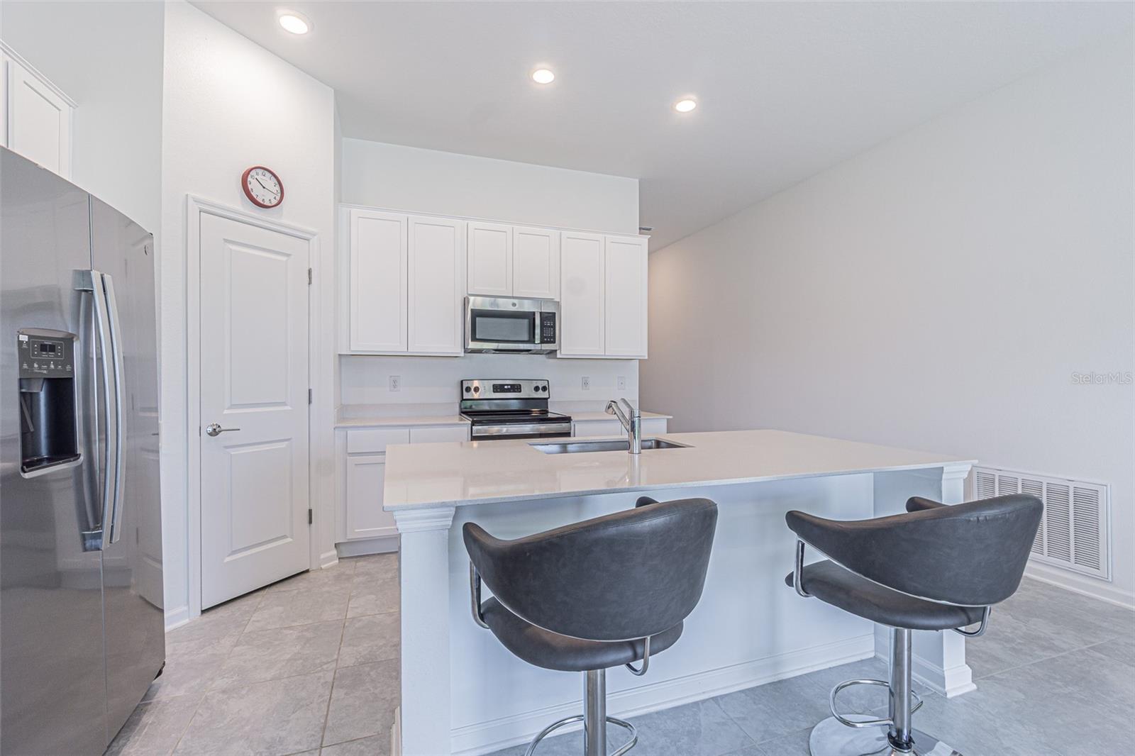 748 TROTTERS DR, EAGLE LAKE, FL, 33839