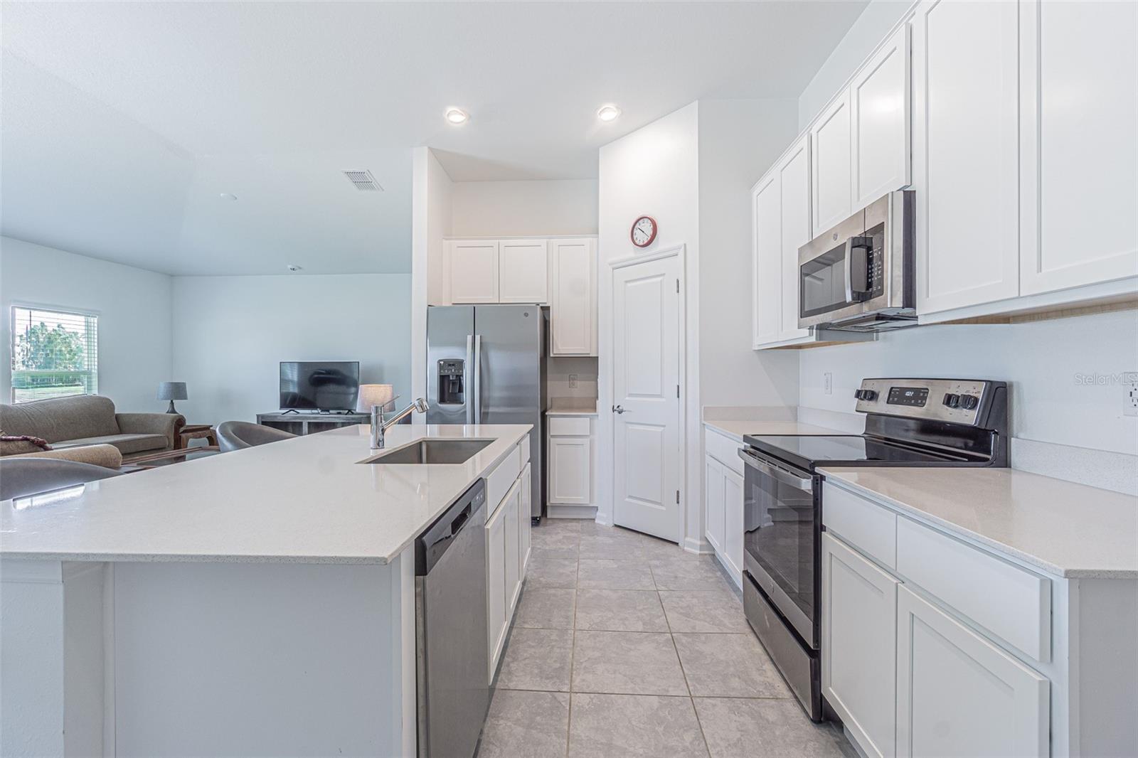 748 TROTTERS DR, EAGLE LAKE, FL, 33839