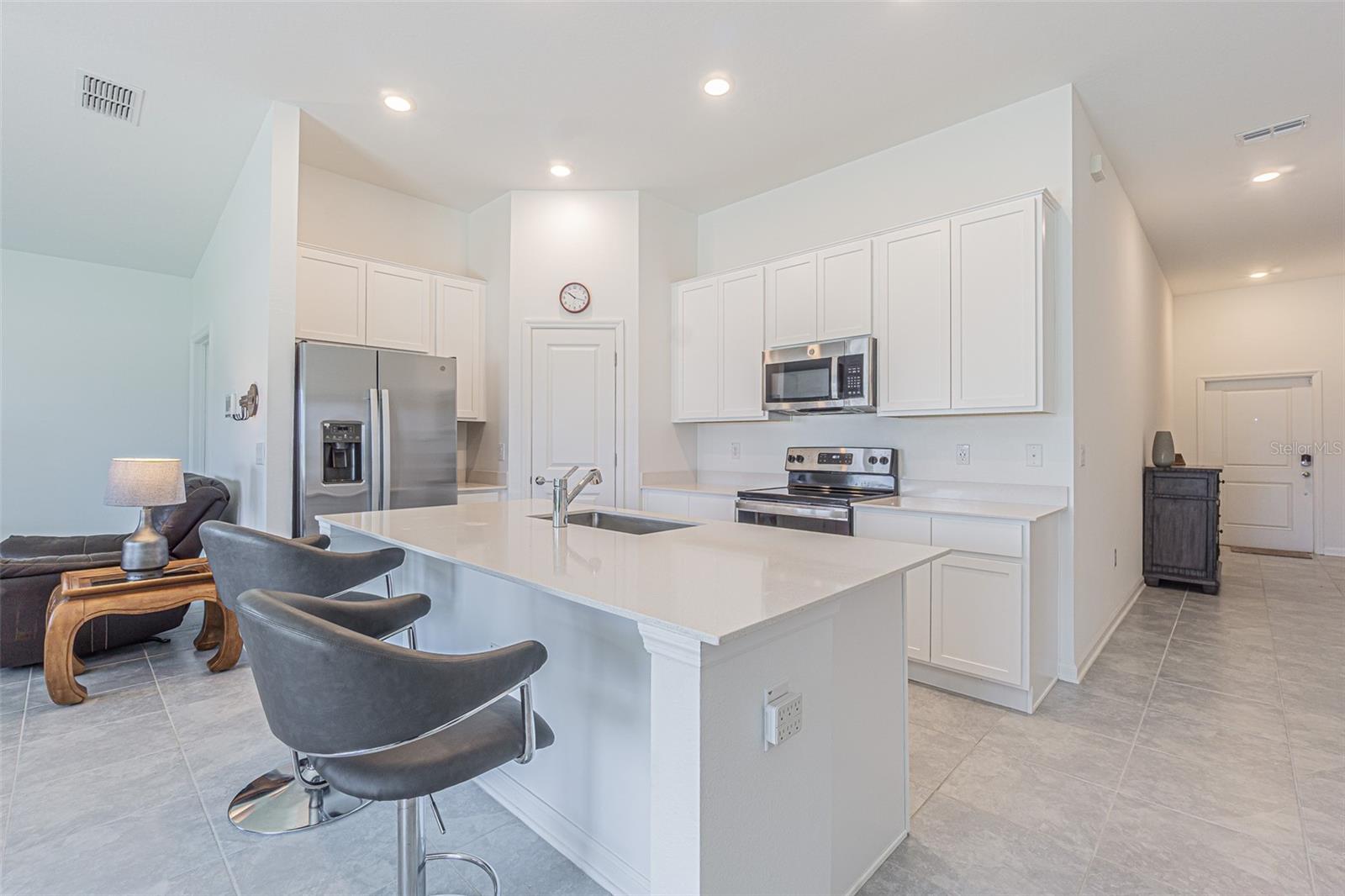 748 TROTTERS DR, EAGLE LAKE, FL, 33839