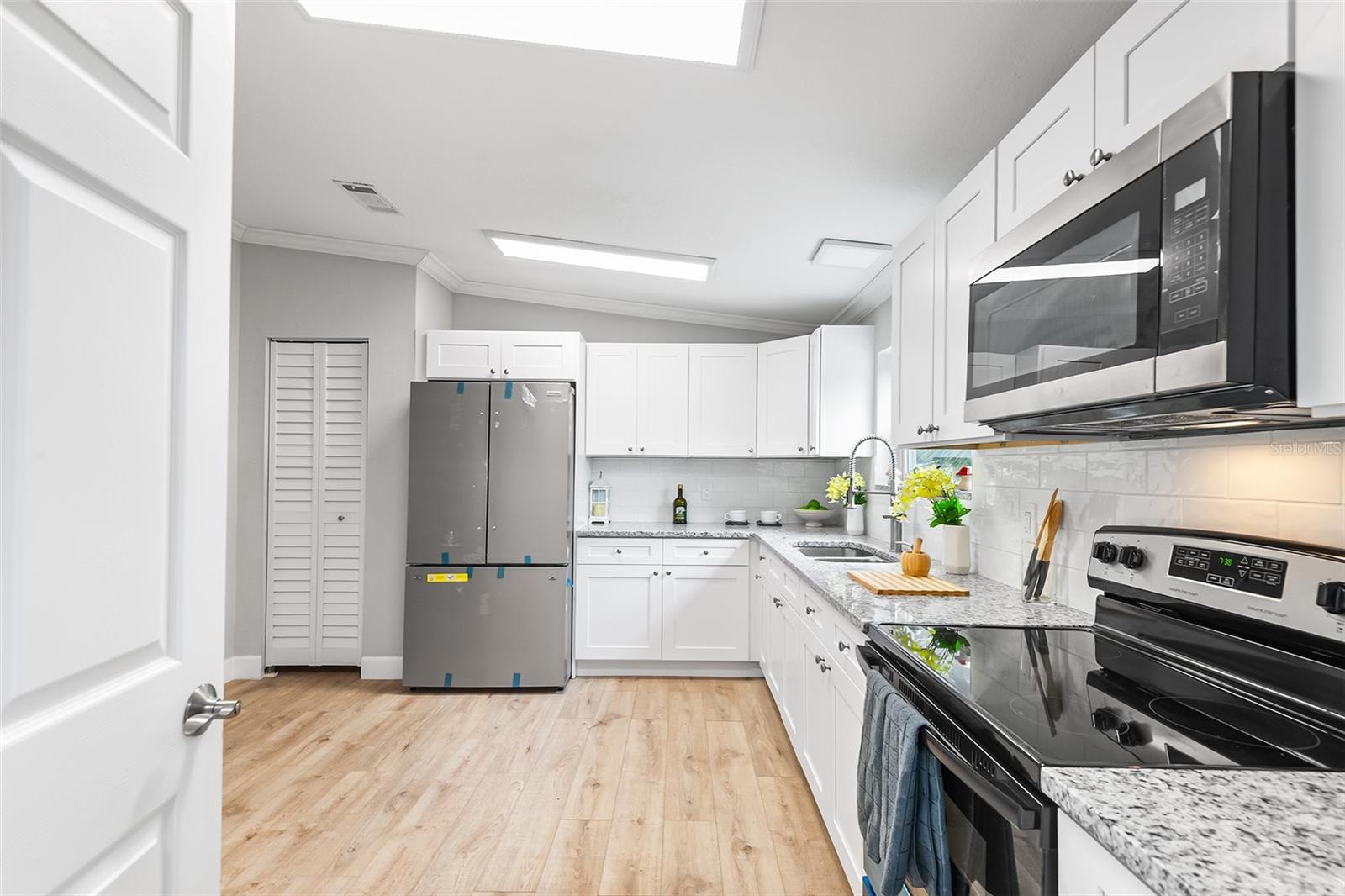 2430 WOODS TRL, LAKELAND, FL, 33809