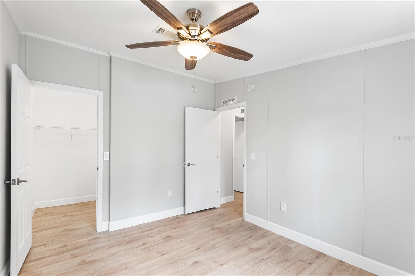 2430 WOODS TRL, LAKELAND, FL, 33809