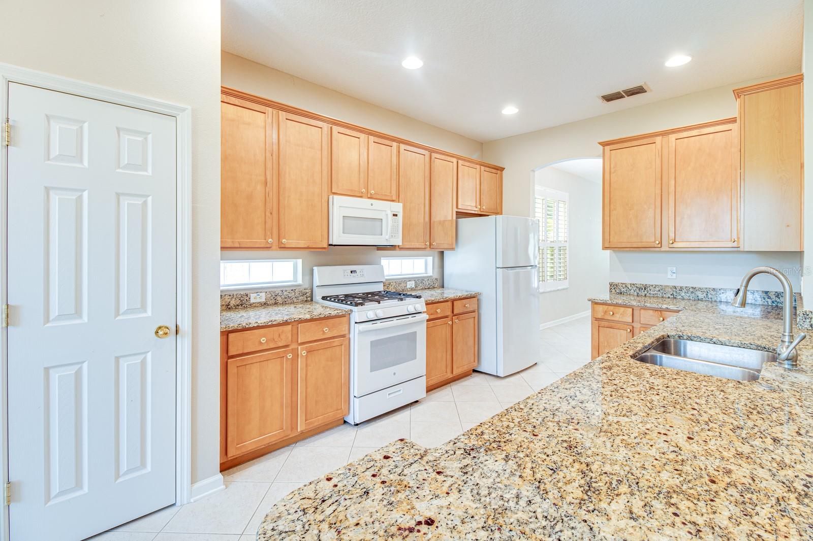 1018 HERON POINT CIR, DELAND, FL, 32724