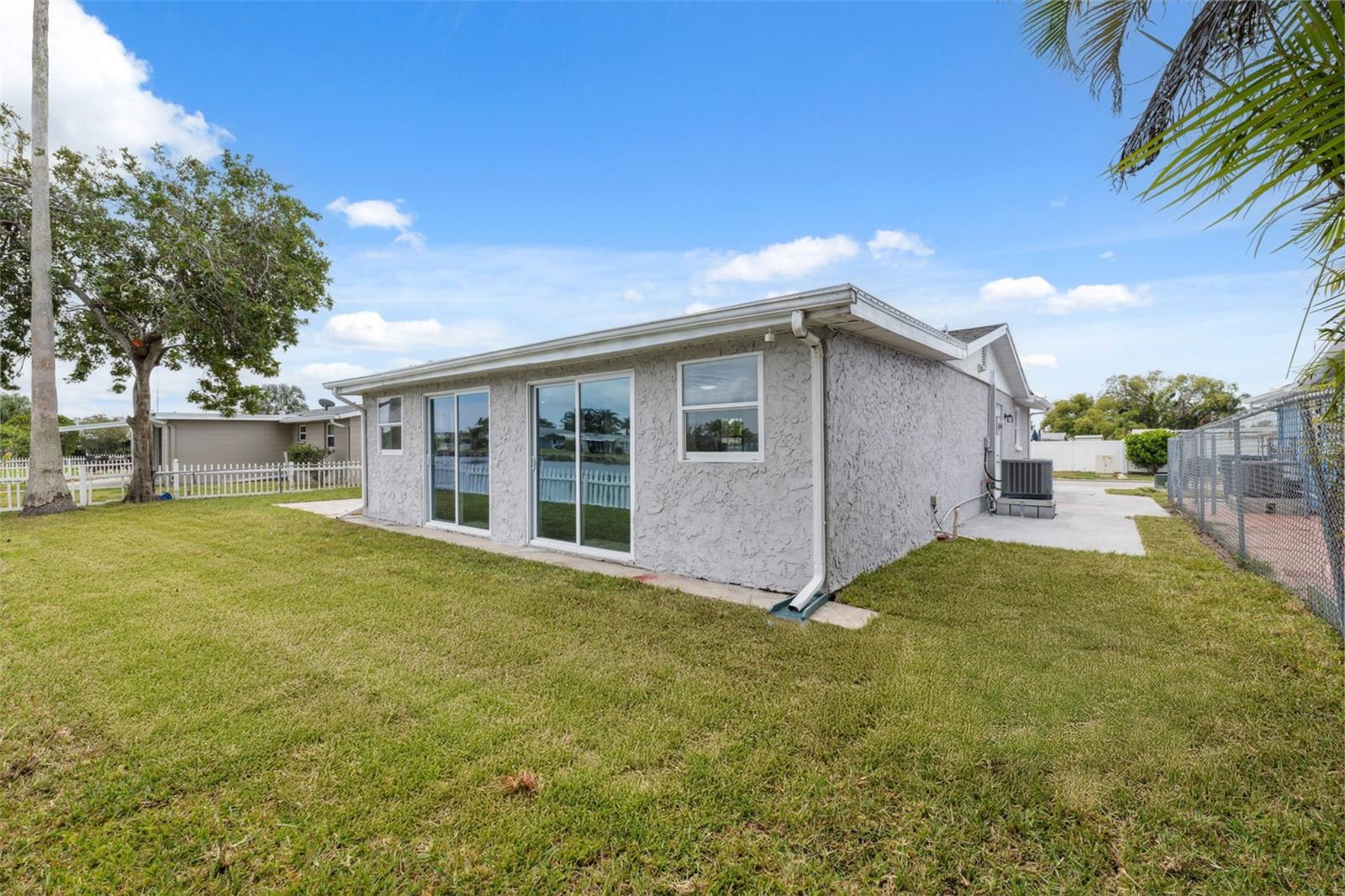 2252 SOCIETY DR, HOLIDAY, FL, 34691