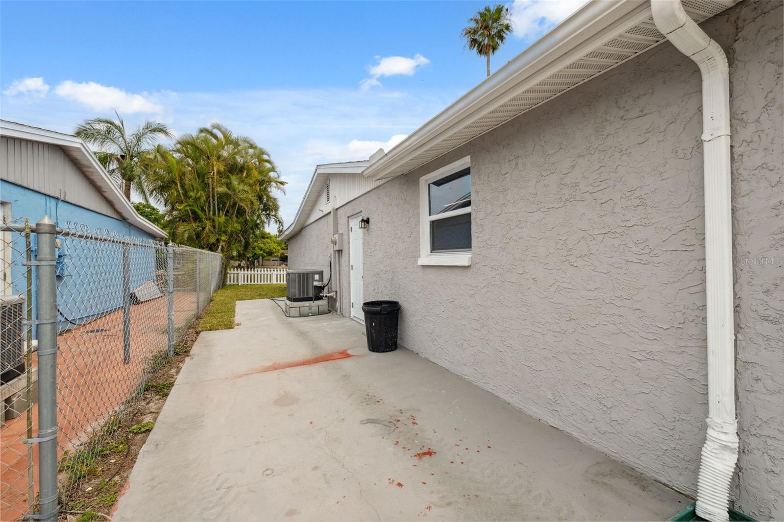 2252 SOCIETY DR, HOLIDAY, FL, 34691