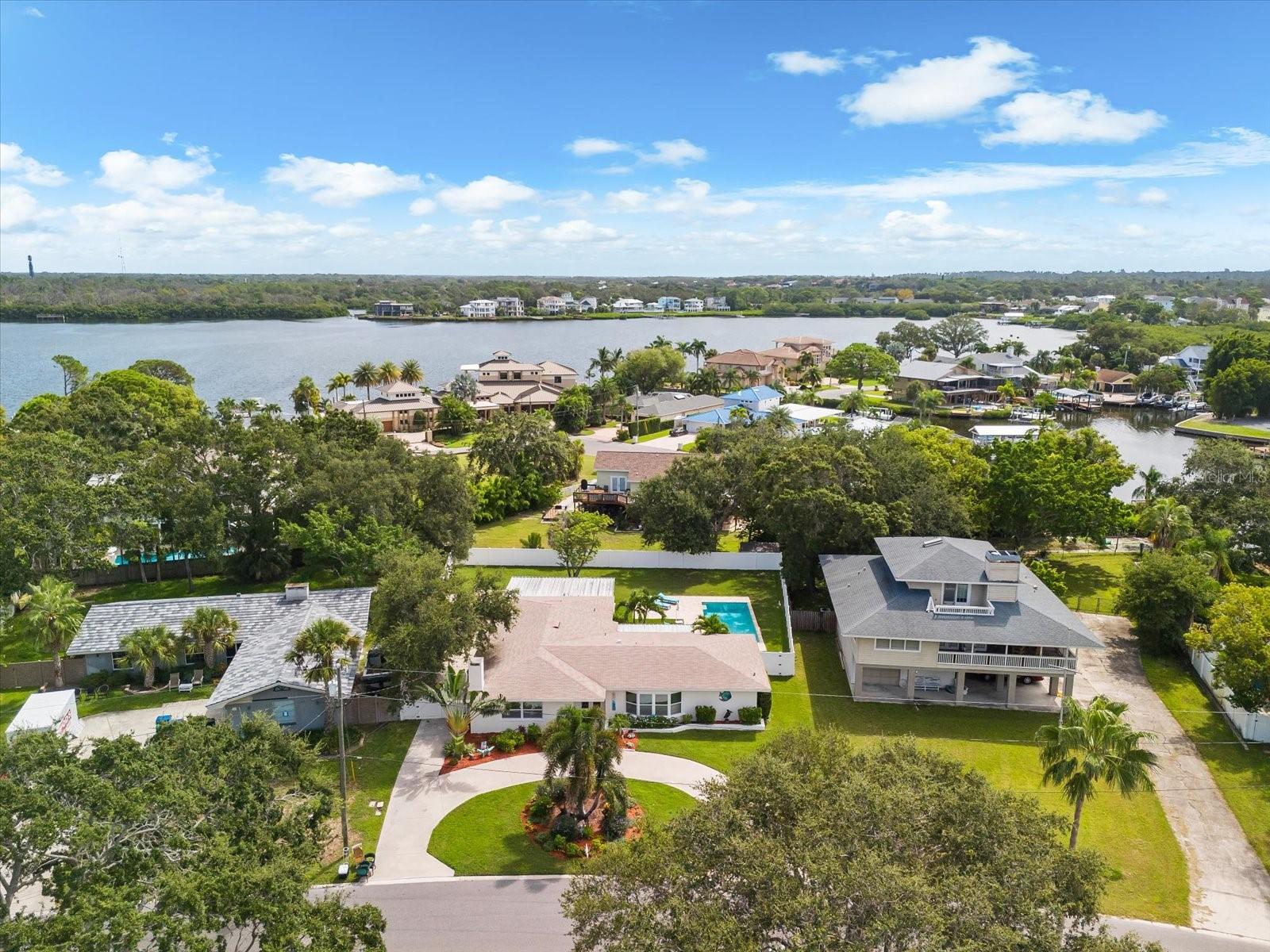 125 CARLYLE DR, PALM HARBOR, FL, 34683