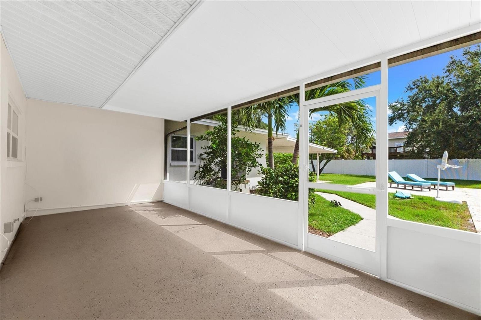 125 CARLYLE DR, PALM HARBOR, FL, 34683